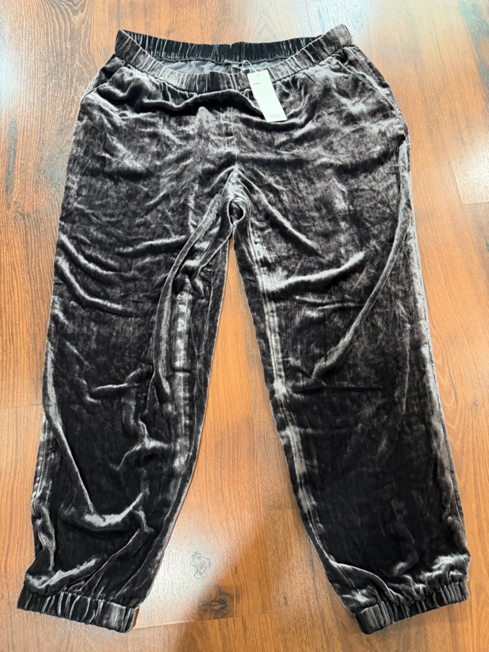 NWT Eileen Fisher Velvet Lantern
Ankle Pant Pants Pull On Sz Large